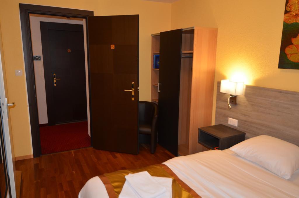 Beausite Hotel Crissier Cameră foto